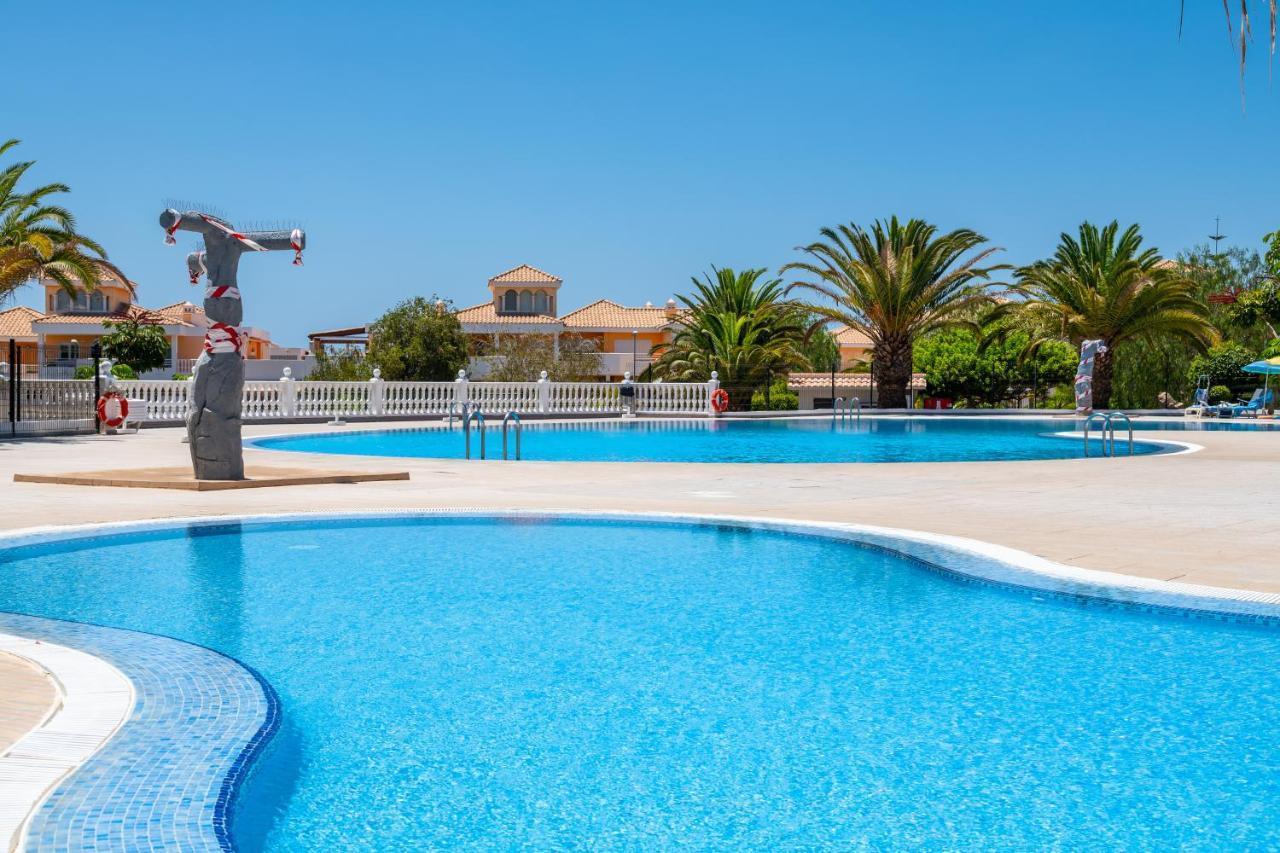 3C Atico Vista Hermosa Wifi Pool,Tennis,Padel,Park Los Cristianos  Luaran gambar