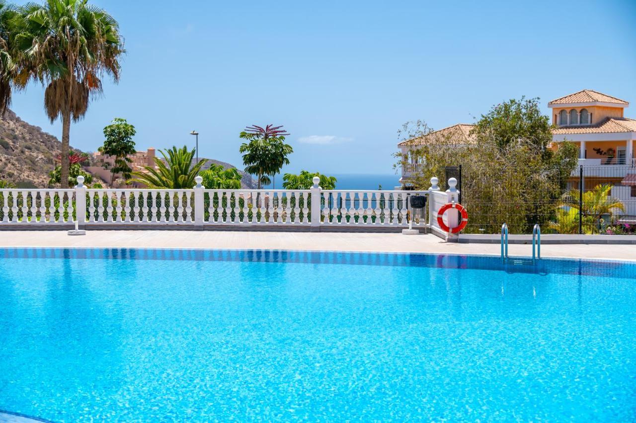 3C Atico Vista Hermosa Wifi Pool,Tennis,Padel,Park Los Cristianos  Luaran gambar